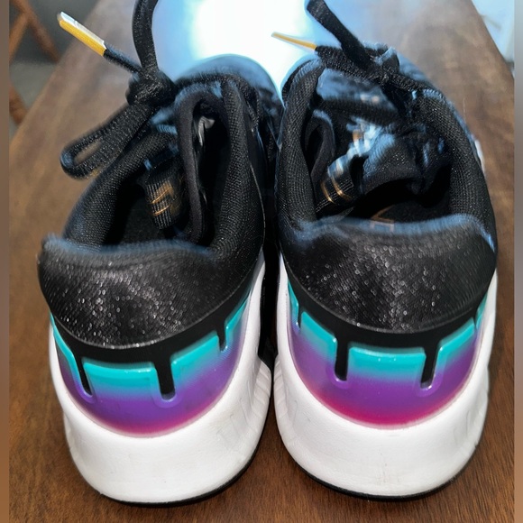 Women’s Nike Metcon 5 - Picture 5 of 6